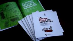 Presentan manual de periodismo “La navaja suiza del reportero”