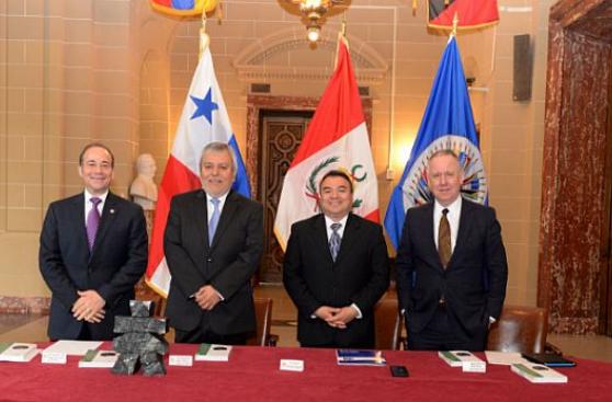 Perú asumió en Washington presidencia de Cumbre de las Américas
