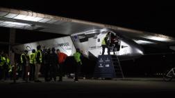 Avión solar deja Arizona y sigue con su viaje por el mundo