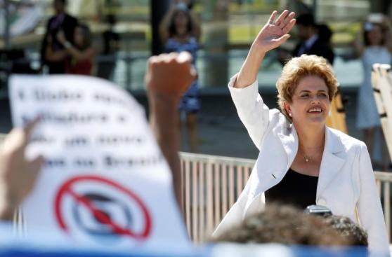 La emotiva despedida de Dilma en el Palacio de Planalto
