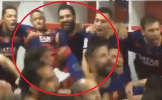 Neymar pateó a Piqué en celebración del vestuario del Barza