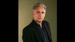 Hanif Kureishi: “Lo peor es la gente que obedece ciegamente”