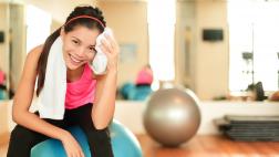 ¿Cómo hacer los tres ejercicios básicos para estar en forma?