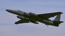 Dos cazas chinos interceptan a un avión espía de EE.UU.