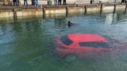 Por seguir su GPS acaba en el fondo de un lago