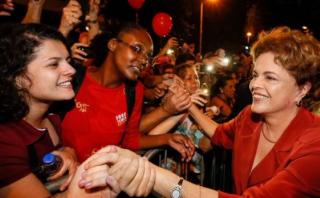 En Belo Horizonte, Dilma pide que la democracia no "sea herida"