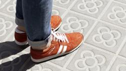 Estas zapatillas se convertirán en tu mejor guía de viaje