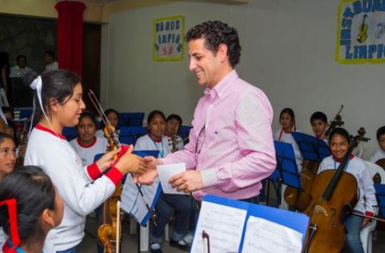 Juan Diego Flórez llevaría su fundación al Valle del Monzón