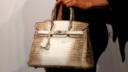 Bolso de piel de cocodrilo es el más caro vendido en subasta