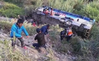 Chosica: subió a dos la cifra de muertos por caída de bus