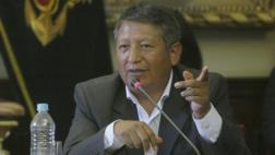 Congresista Rubén Condori con brazo y tabique roto tras choque