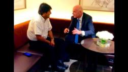 Evo Morales oficializa pedido a la FIFA para organizar Mundial
