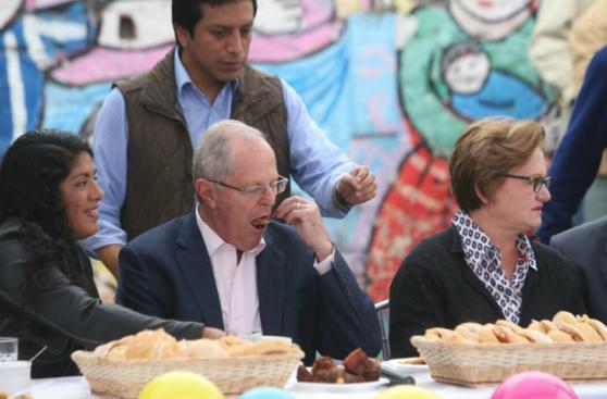PPK compartió desayuno electoral en La Victoria [FOTOS]