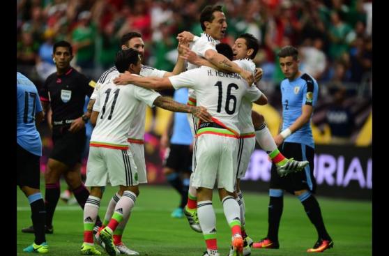 México derrotó 3-1 a Uruguay: las mejores imágenes del partido