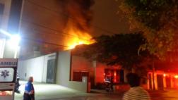 San Miguel: incendio movilizó a más de 10 unidades de bomberos