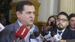 Luis Iberico: "Debemos consolidar democracia, no petardearla"