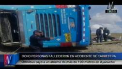 Mueren ocho personas al caer ómnibus a abismo en Ayacucho