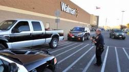 Hombre armado tomó rehenes en Walmart de Texas