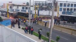 Metropolitano: padres de familia bloquearon carril en Barranco