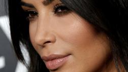 Kim Kardashian se desnuda en la portada de "GQ"