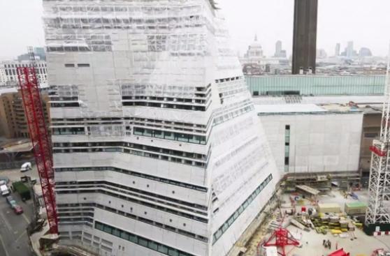 Inauguran una moderna torre piramidal en galería de Londres