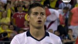 Perú vs. Colombia: remate de James Rodríguez pegó en el palo