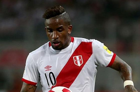 Farfán: director deportivo del Frankfurt descartó su fichaje