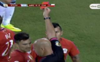 Argentina vs. Chile: Marcelo Díaz y una insólita tarjeta roja
