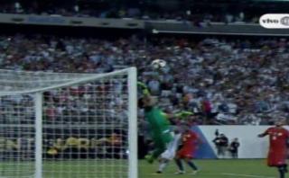 Argentina vs. Chile: la espectacular tapada de Claudio Bravo