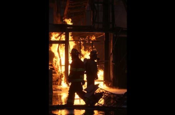 Comas: controlan incendio tras casi 5 horas de trabajo [FOTOS]
