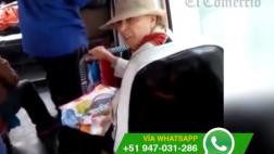 Mujer abordó bus y agredió con frases racistas a pasajeros