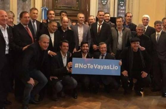 Lionel Messi: campeones de México 86 piden que no renuncie