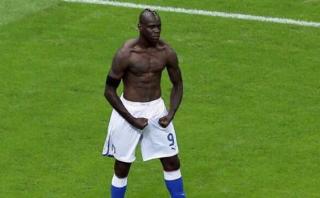 Alemania-Italia: Balotelli y su curiosa celebración en Eurocopa