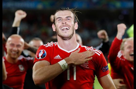 Gareth Bale y una eufórica celebración con todo Gales