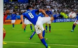 Alemania-Italia: sensacional salvada de Florenzi con el taco