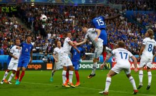 Francia: Paul Pogba anotó el 2-0 con un potente cabezazo