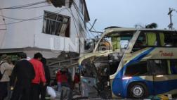 La Libertad: 6 muertos en choque de bus contra edificio