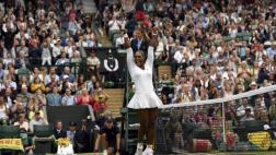 Williams y la felicitación de Graf tras igualarla en Wimbledon