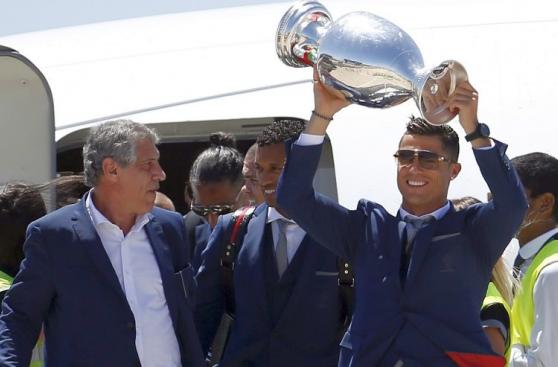 Portugal recibió a Cristiano Ronaldo y a los suyos como héroes
