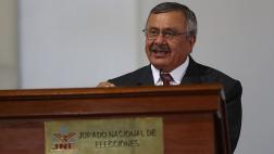 JNE: Julio Guzmán busca "marquetear" su libro con denuncia
