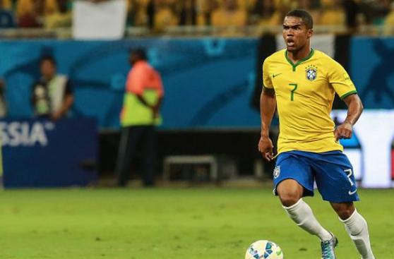 Brasil: Douglas Costa se pierde los Juegos Olímpicos por lesión