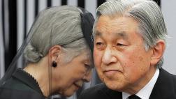 Japón niega que el emperador Akihito quiera dejar el trono