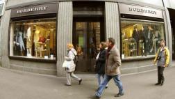 Burberry detiene construcción de su fábrica por Brexit