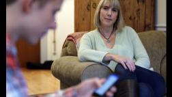 Uno de cada tres padres opina que Internet aleja a sus hijos