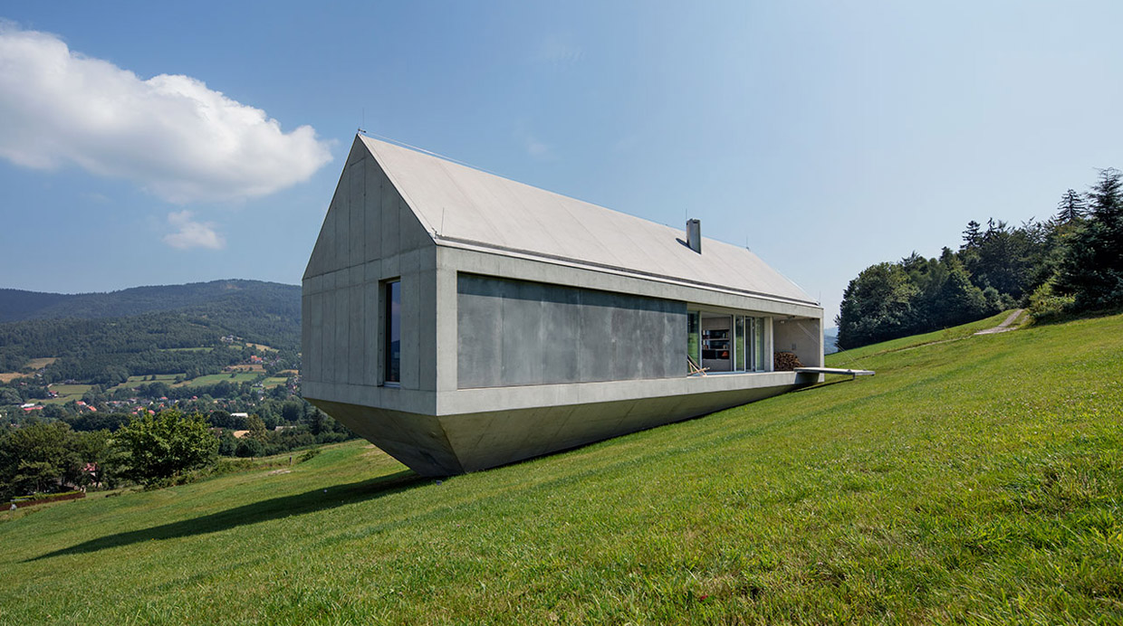 Esta casa arca combina el diseño moderno con la naturaleza