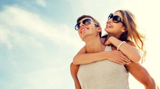 ¿Solas o con pareja? Estudio dice quiénes son más felices