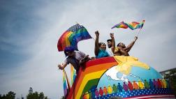 Berlín celebra Día del Orgullo Gay pese a la matanza de Múnich