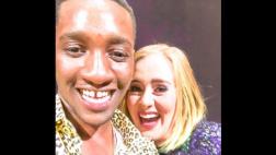 Twitter: Adele besó a un fan en la boca durante concierto
