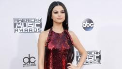 Sigue la rutina de Selena Gómez para una mirada de impacto