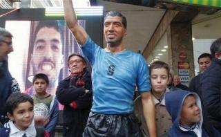 Luis Suárez: inauguran estatua a tamaño real en su ciudad natal